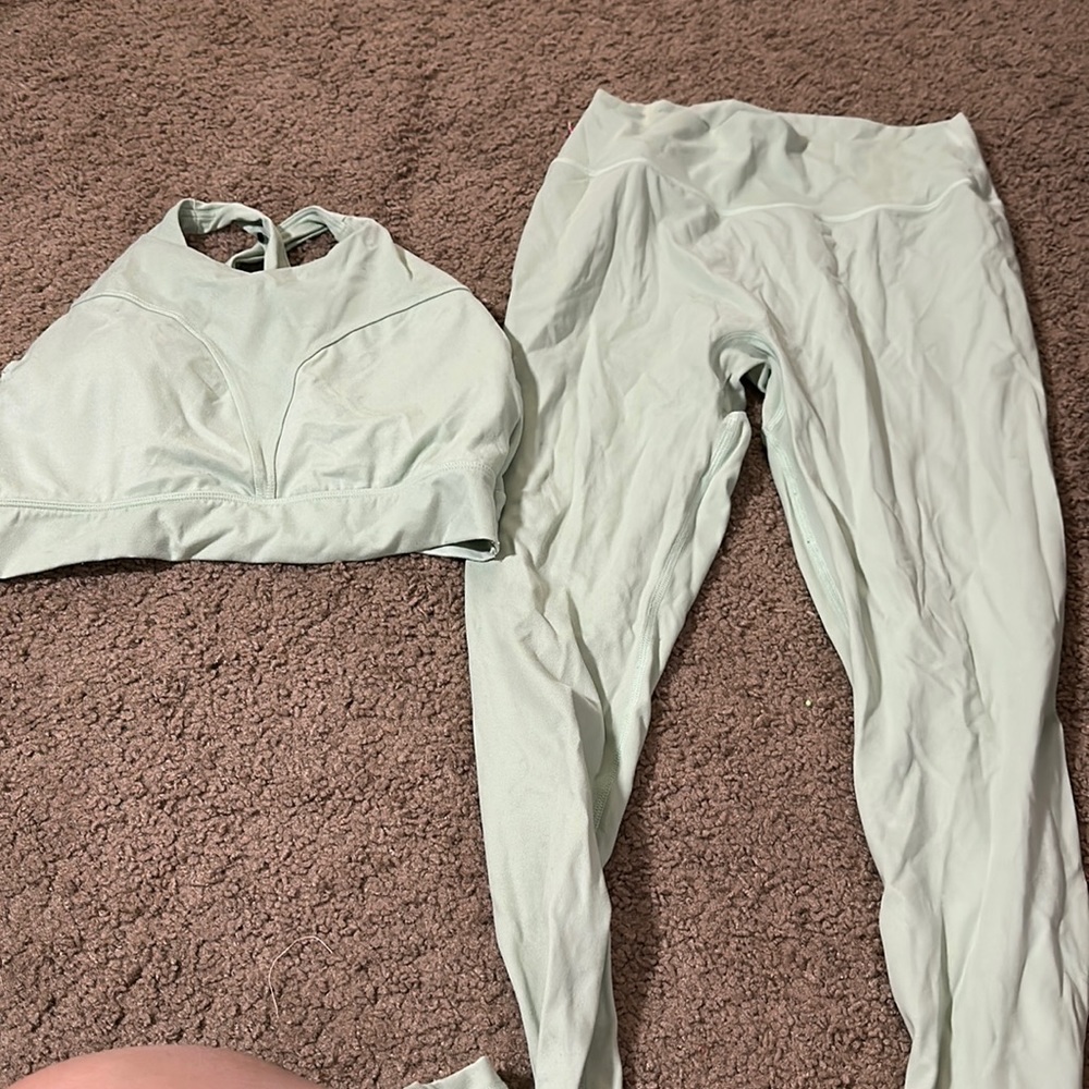 Alphalete Bra and Legging (m)